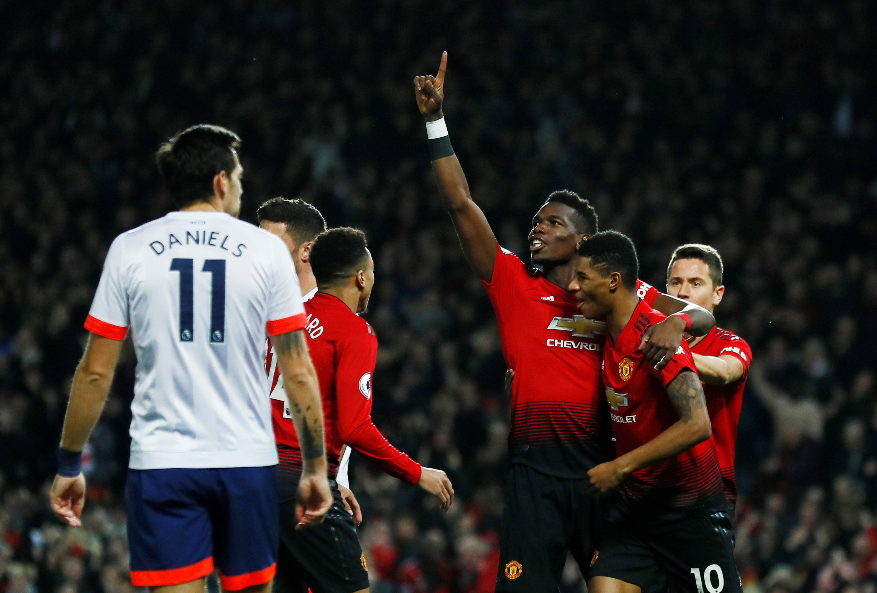 新的防守稳 新的防守稳